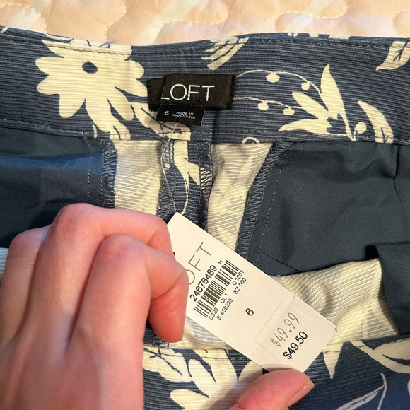 Loft NWT Blue Size 6 Bird Floral Print Shorts - Picture 7 of 7